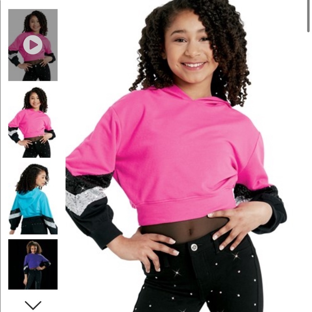 SEQUIN CHEVRON SLEEVE HOODIE
AH11229 
Balera Performance LC (14)